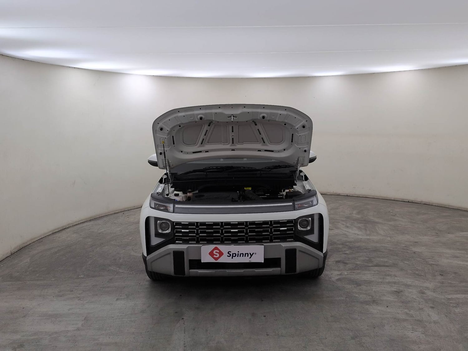 Used 2026 Hyundai Venue  1.5 CRDi Diesel AT DSL HX5 Diesel Automatic engine ENGINE & BONNET OPEN FRONT VIEW