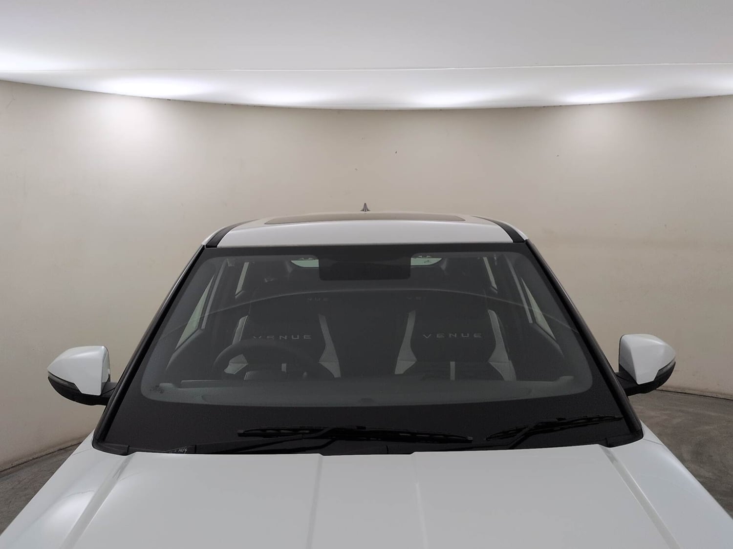 Used 2026 Hyundai Venue  1.5 CRDi Diesel AT DSL HX5 Diesel Automatic exterior FRONT WINDSHIELD VIEW