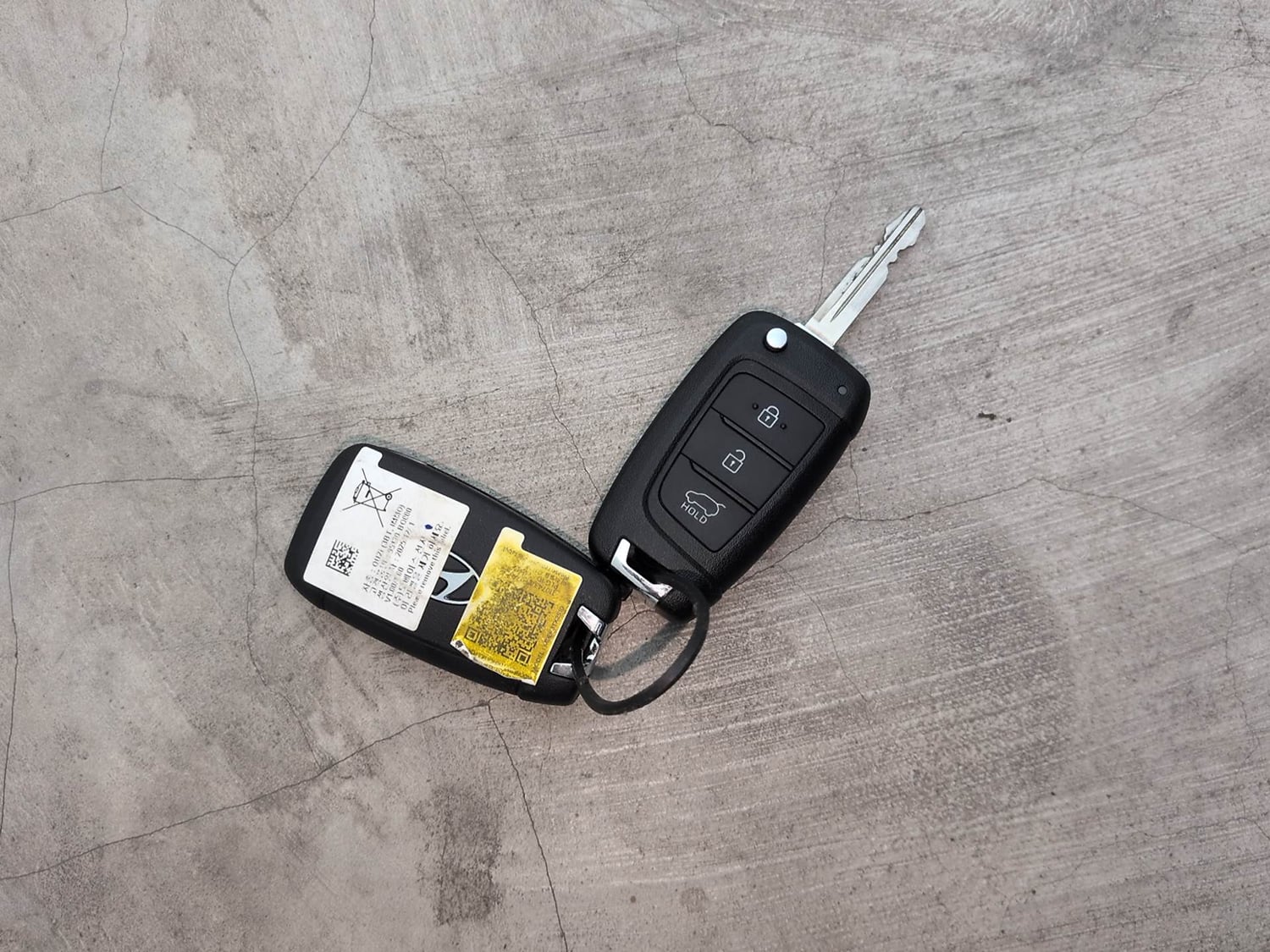 Used 2026 Hyundai Venue  1.5 CRDi Diesel AT DSL HX5 Diesel Automatic extra CAR KEY VIEW