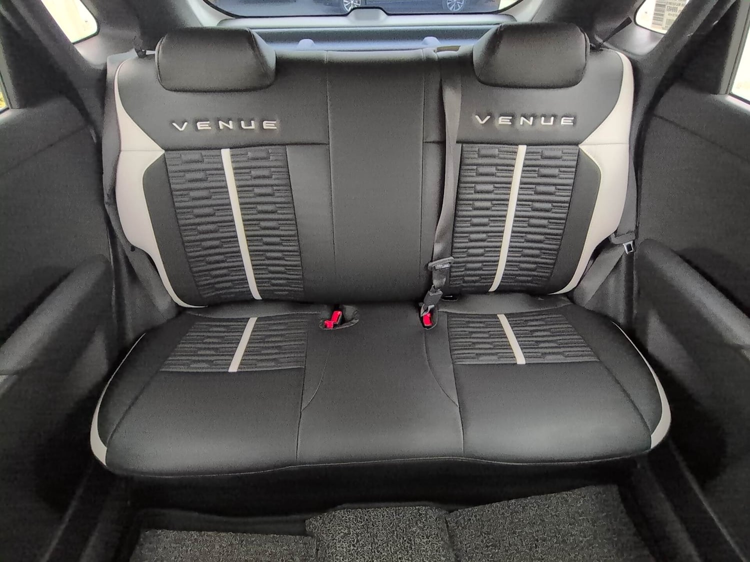 Used 2026 Hyundai Venue  1.5 CRDi Diesel AT DSL HX5 Diesel Automatic interior REAR SEAT CONDITION VIEW