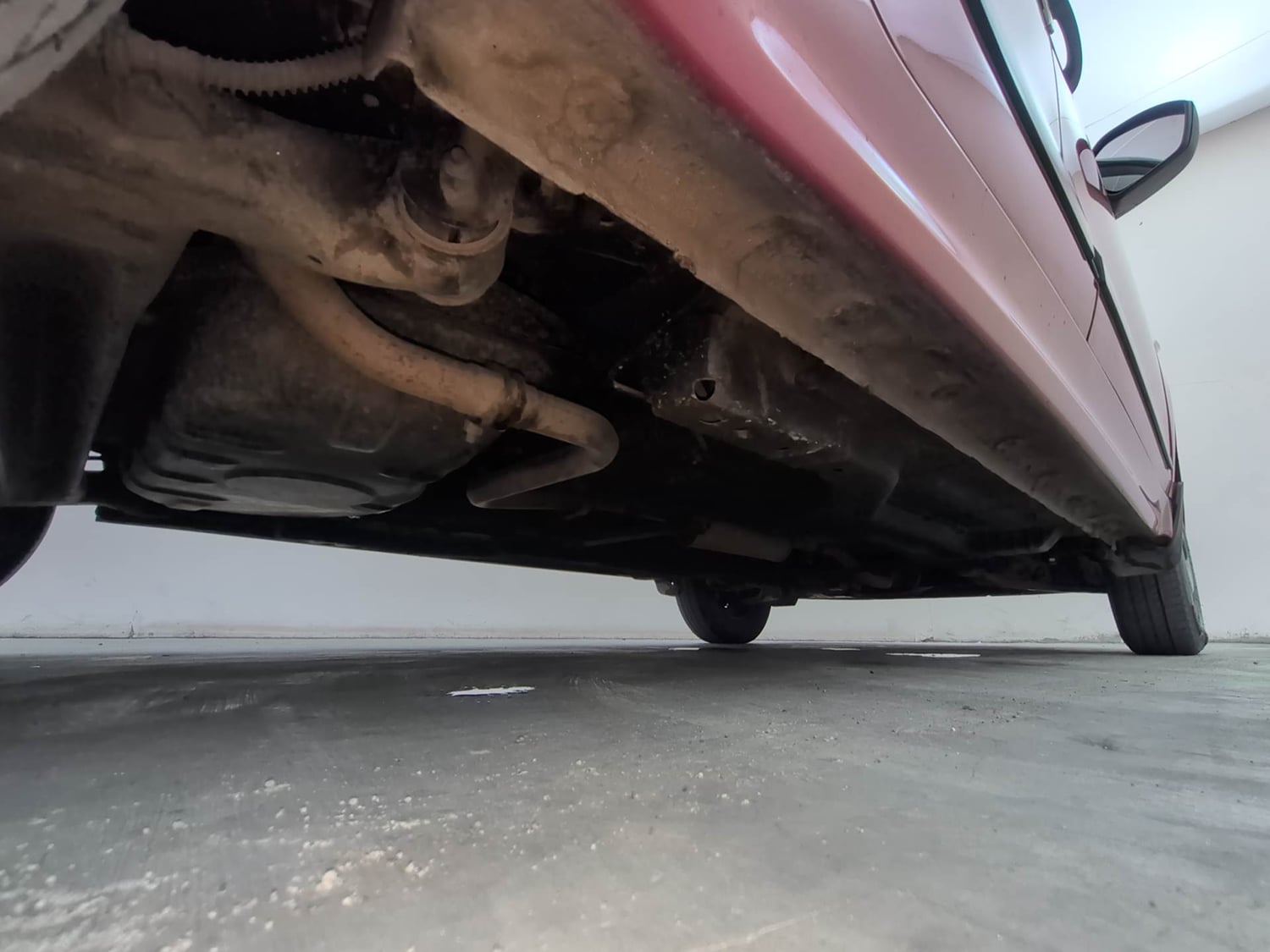 Used 2017 Tata Tiago Revotron XE Petrol Manual extra REAR RIGHT UNDERBODY VIEW