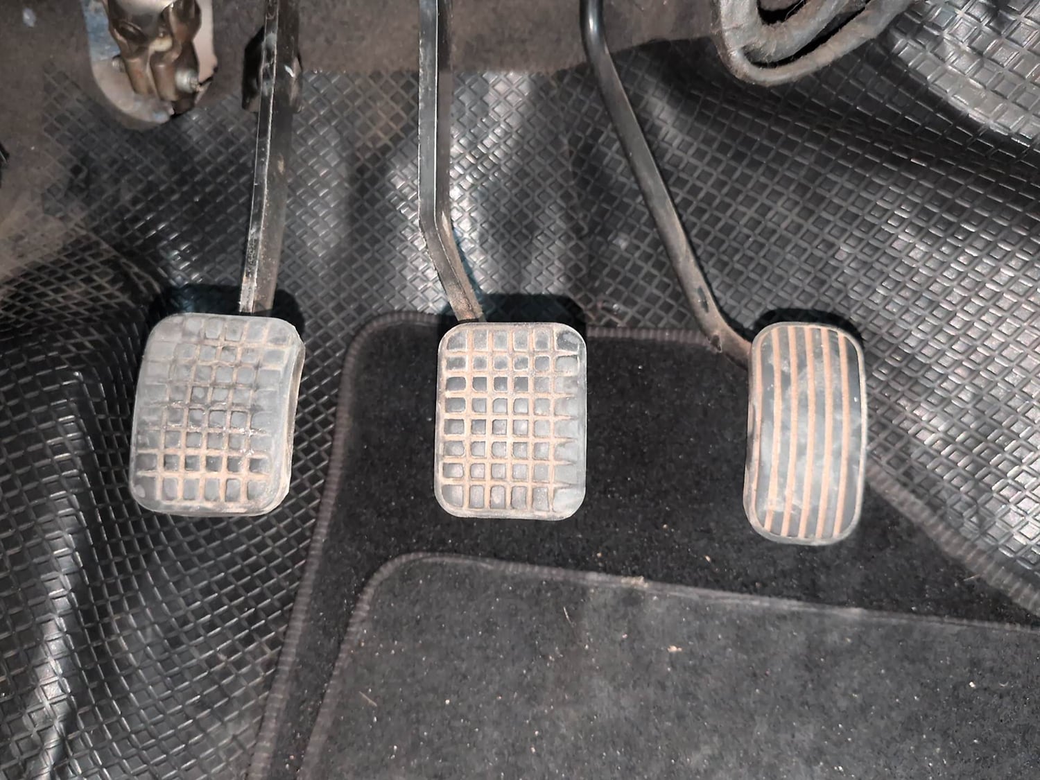 Used 2017 Tata Tiago Revotron XE Petrol Manual interior PEDALS VIEW