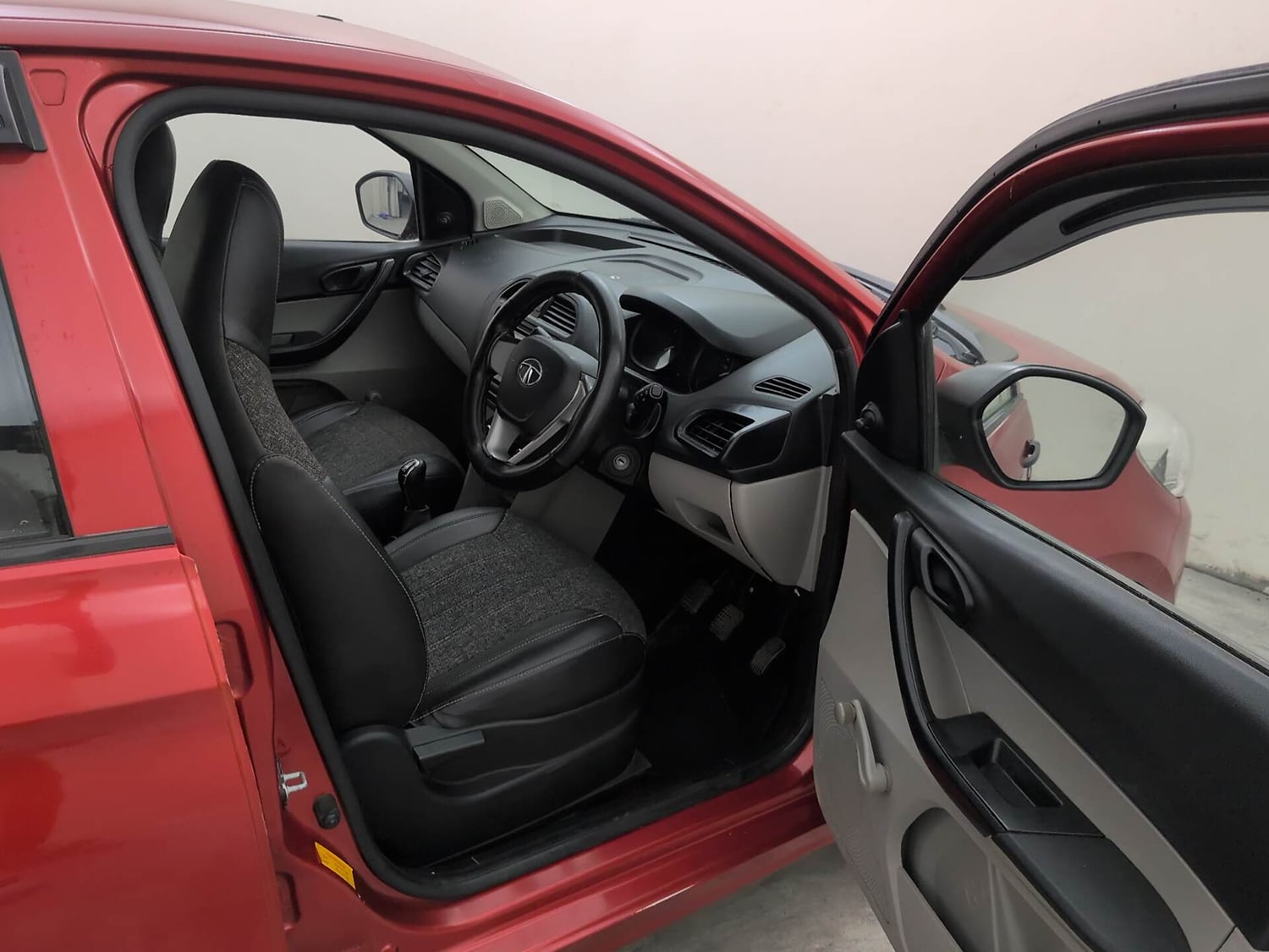 Used 2017 Tata Tiago Revotron XE Petrol Manual interior RIGHT SIDE FRONT DOOR CABIN VIEW