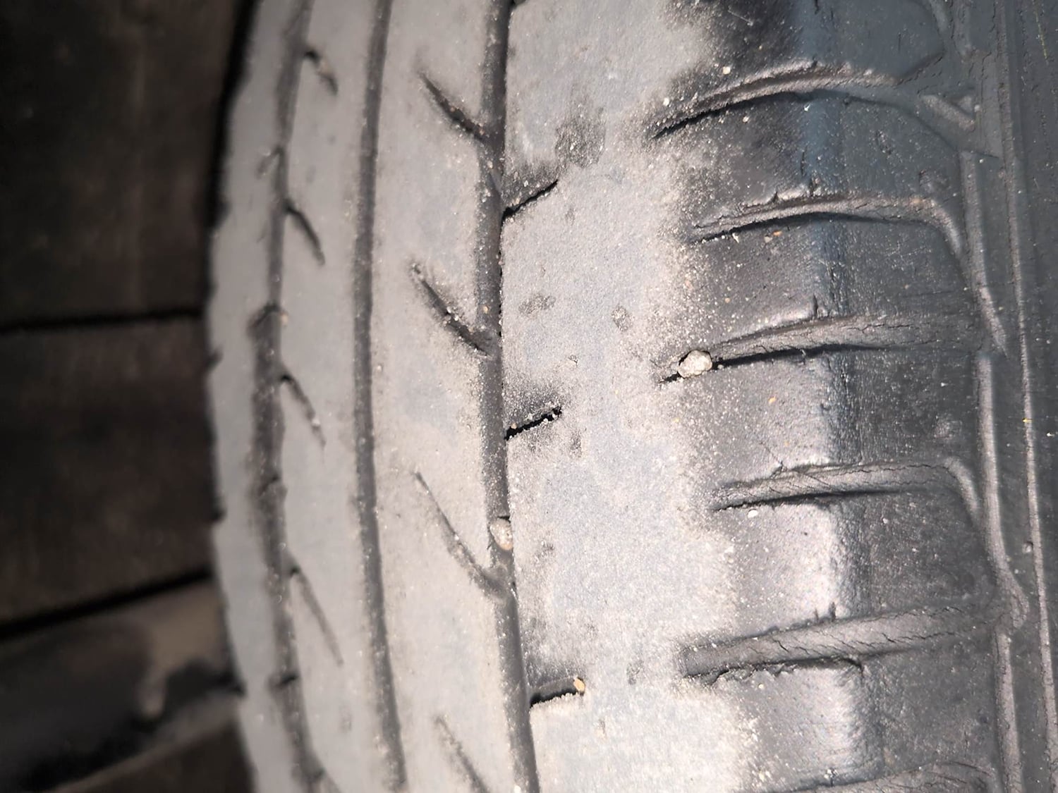 Used 2017 Tata Tiago Revotron XE Petrol Manual tyres RIGHT REAR TYRE TREAD VIEW