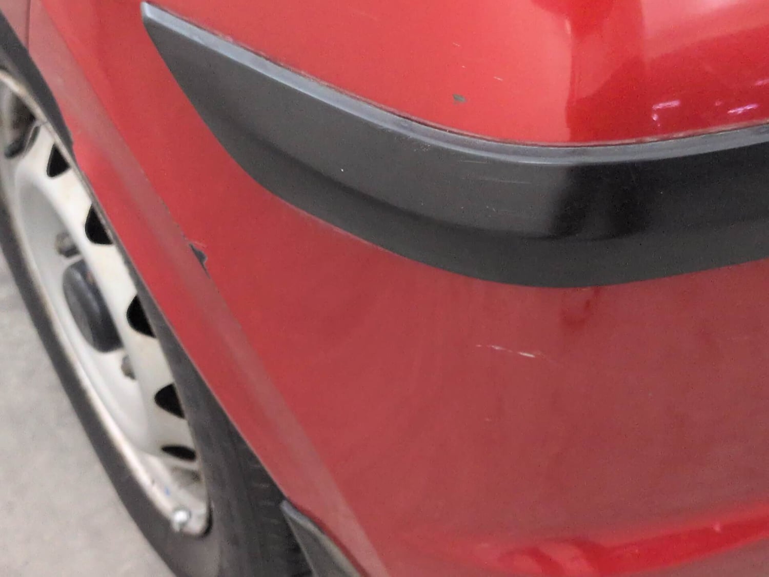 Used 2017 Tata Tiago Revotron XE Petrol Manual dents MINOR SCRATCH