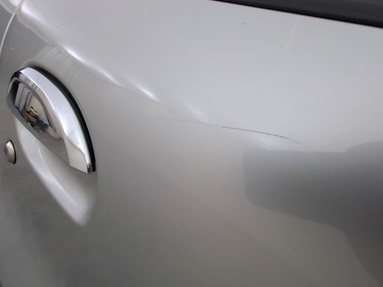 Used 2018 Renault Kwid 1.0 RXT AMT Opt Petrol Automatic dents MINOR SCRATCH