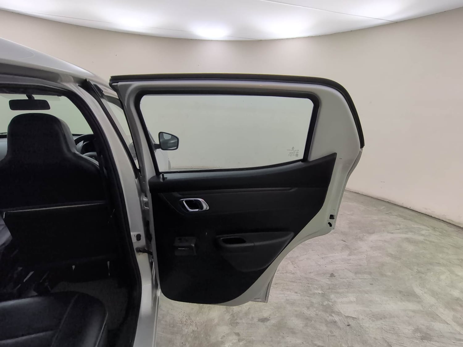 Used 2018 Renault Kwid 1.0 RXT AMT Opt Petrol Automatic interior RIGHT REAR DOOR OPEN VIEW
