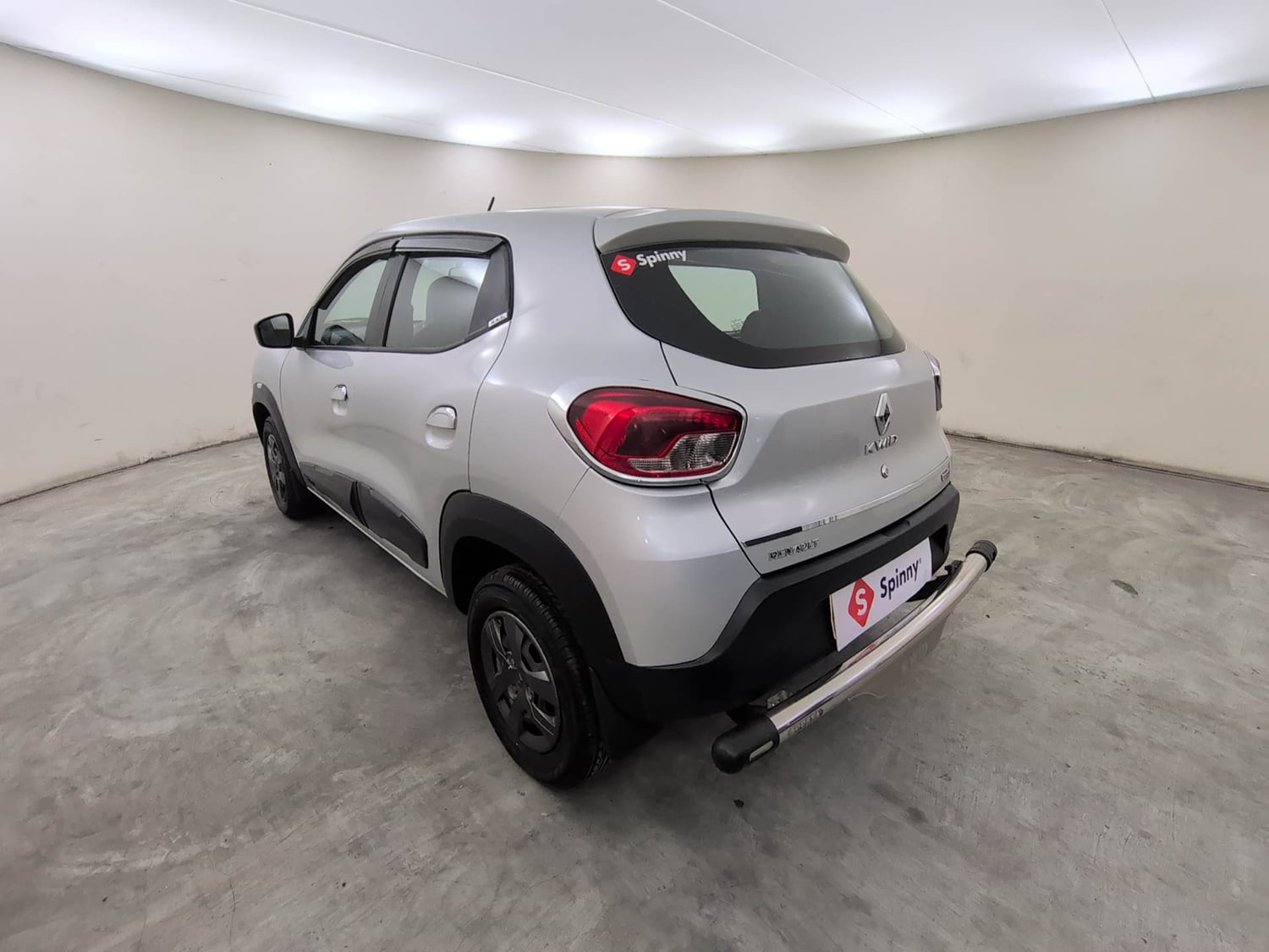 Used 2018 Renault Kwid 1.0 RXT AMT Opt Petrol Automatic exterior LEFT REAR CORNER VIEW