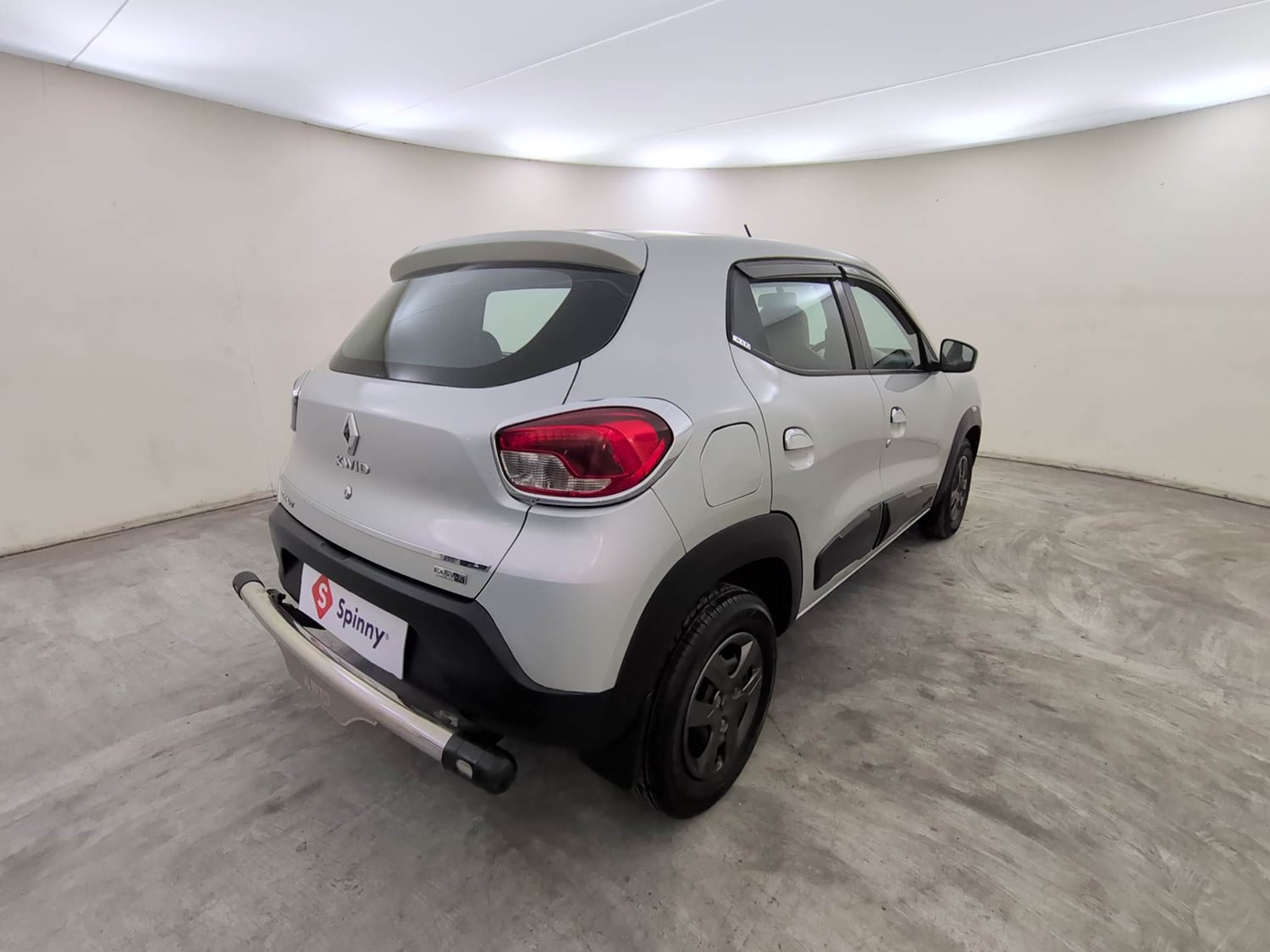 Used 2018 Renault Kwid 1.0 RXT AMT Opt Petrol Automatic exterior RIGHT REAR CORNER VIEW