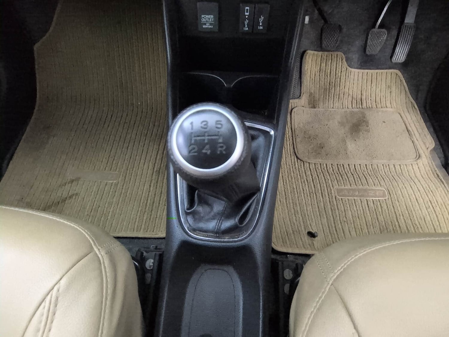 Used 2022 Honda Amaze VX MT 1.2 Petrol Petrol Manual interior GEAR  KNOB VIEW
