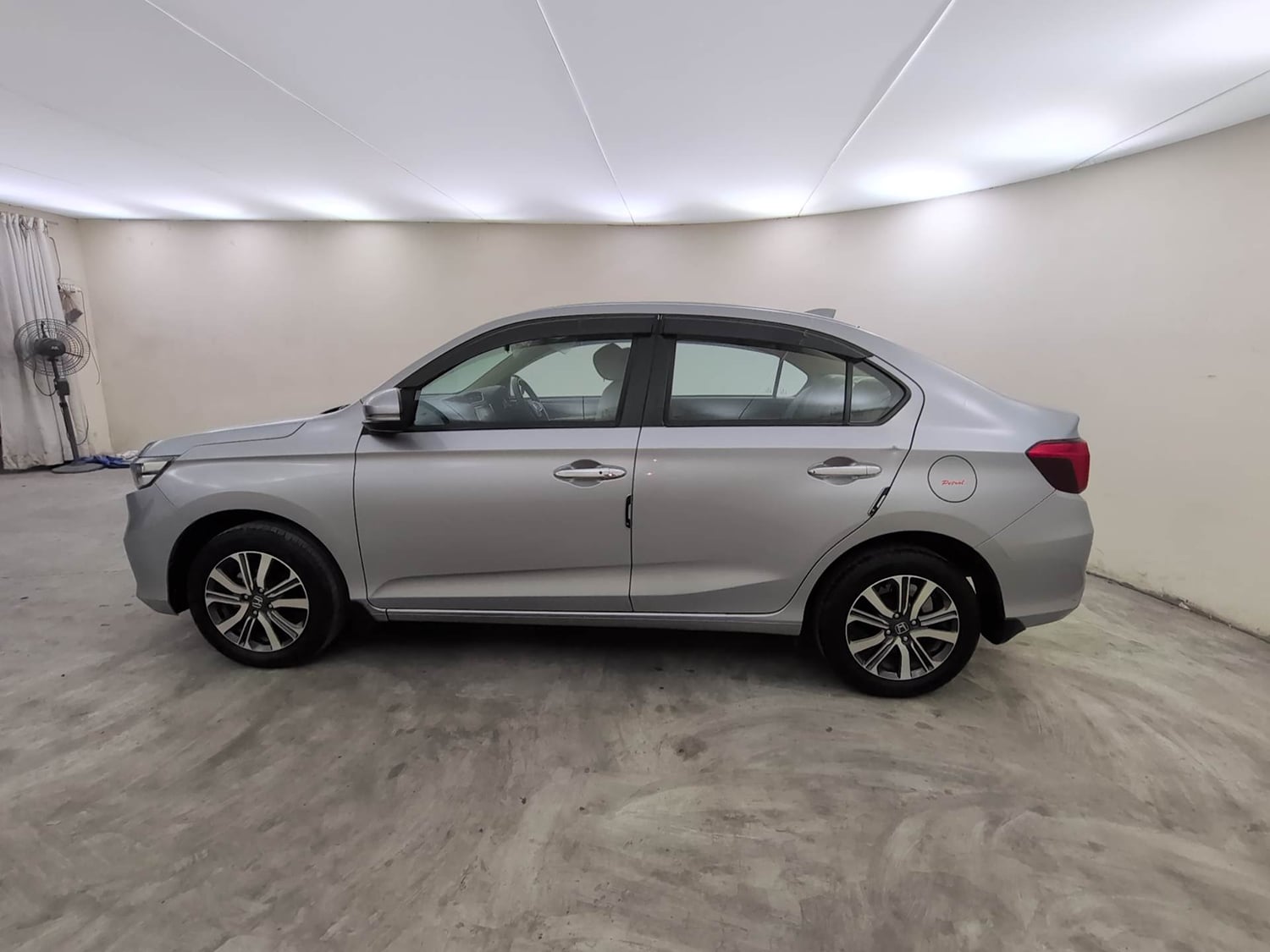Used 2022 Honda Amaze VX MT 1.2 Petrol Petrol Manual exterior LEFT SIDE VIEW