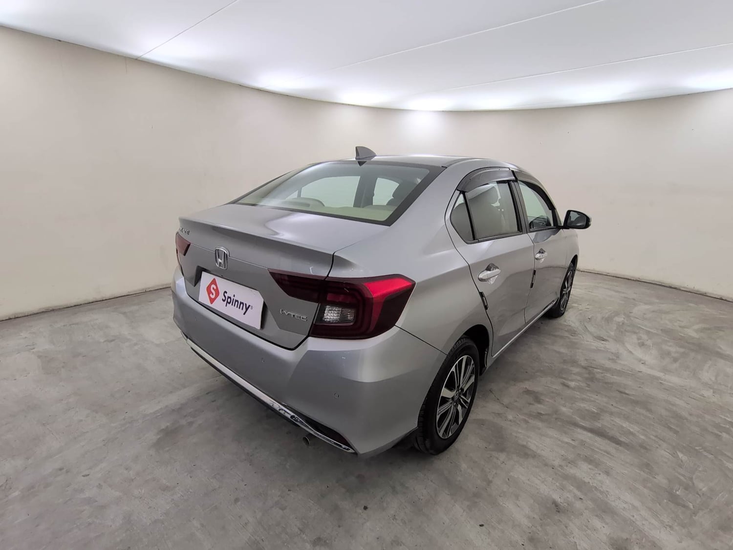 Used 2022 Honda Amaze VX MT 1.2 Petrol Petrol Manual exterior RIGHT REAR CORNER VIEW
