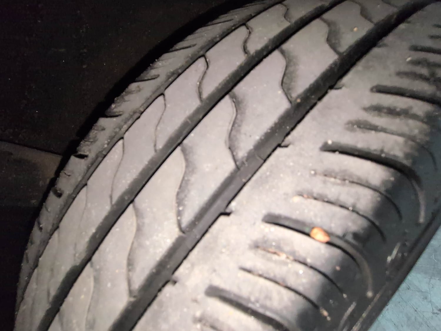 Used 2022 Honda Amaze VX MT 1.2 Petrol Petrol Manual tyres RIGHT REAR TYRE TREAD VIEW