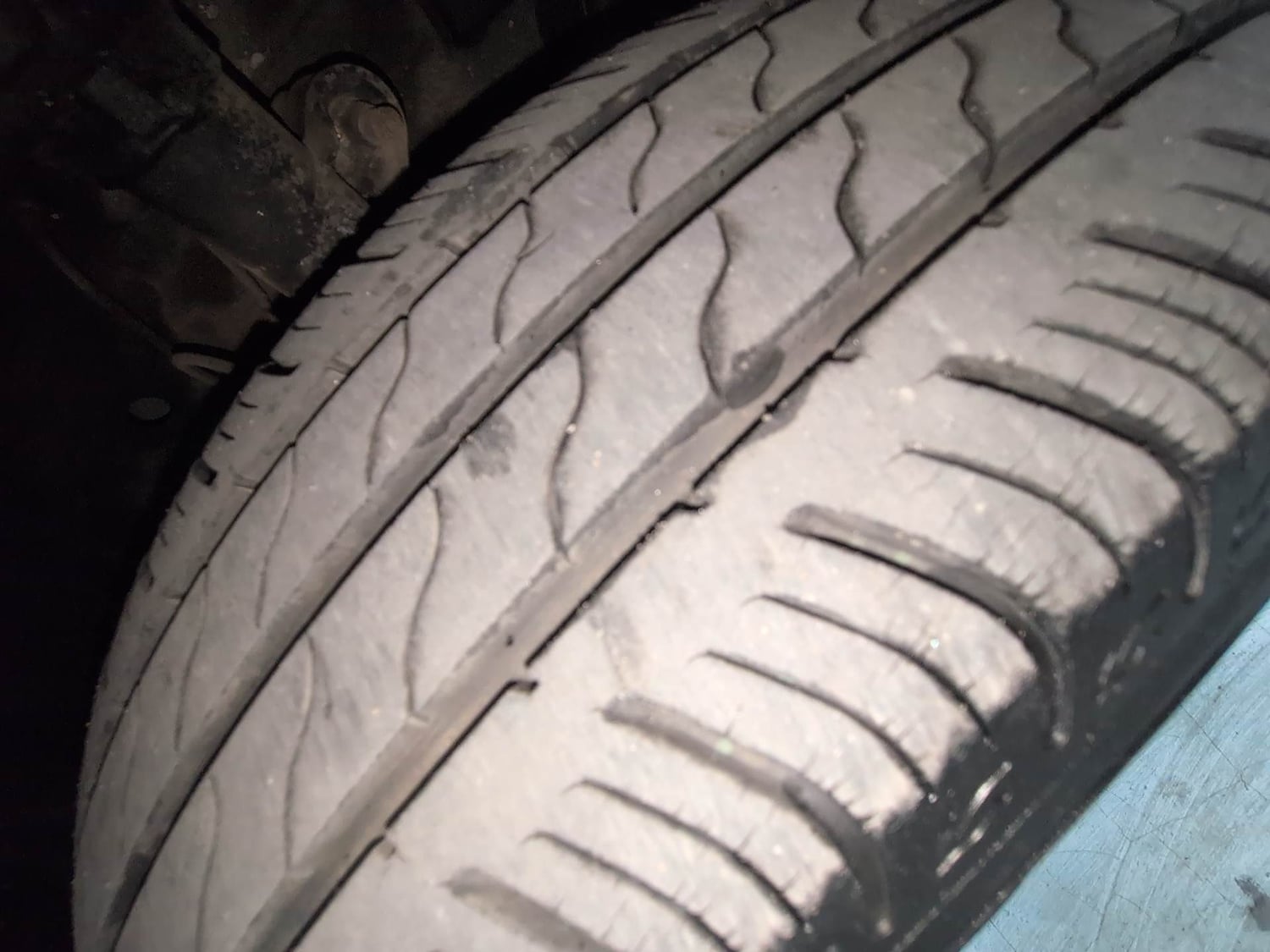 Used 2022 Honda Amaze VX MT 1.2 Petrol Petrol Manual tyres RIGHT FRONT TYRE TREAD VIEW