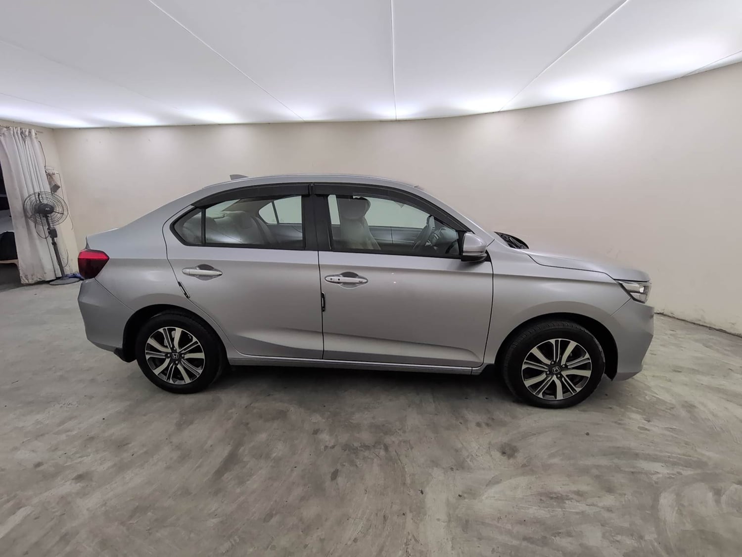 Used 2022 Honda Amaze VX MT 1.2 Petrol Petrol Manual exterior RIGHT SIDE VIEW