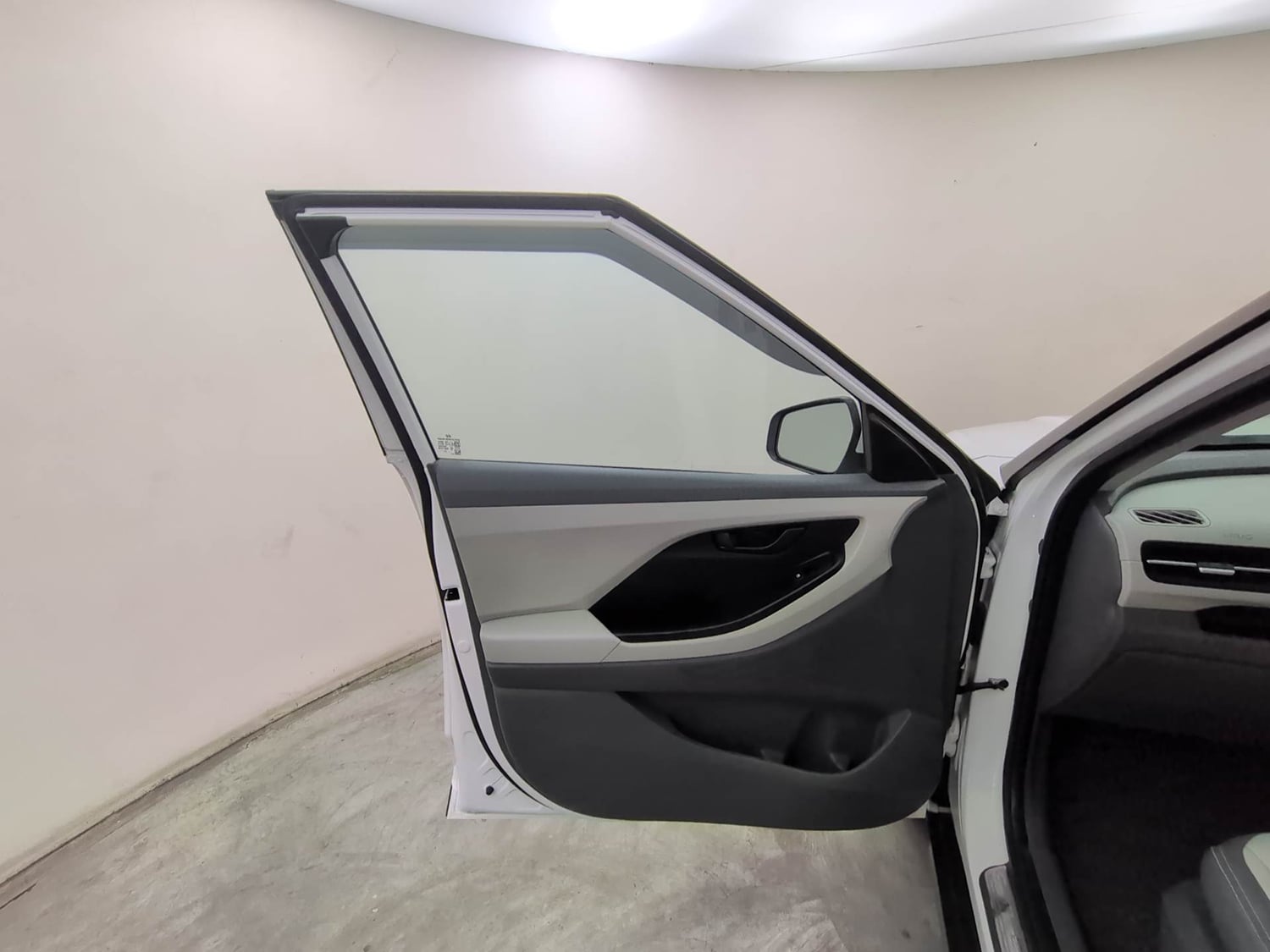 Used 2025 Hyundai Creta 1.5 MPi Petrol MT EX Petrol Manual interior LEFT FRONT DOOR OPEN VIEW
