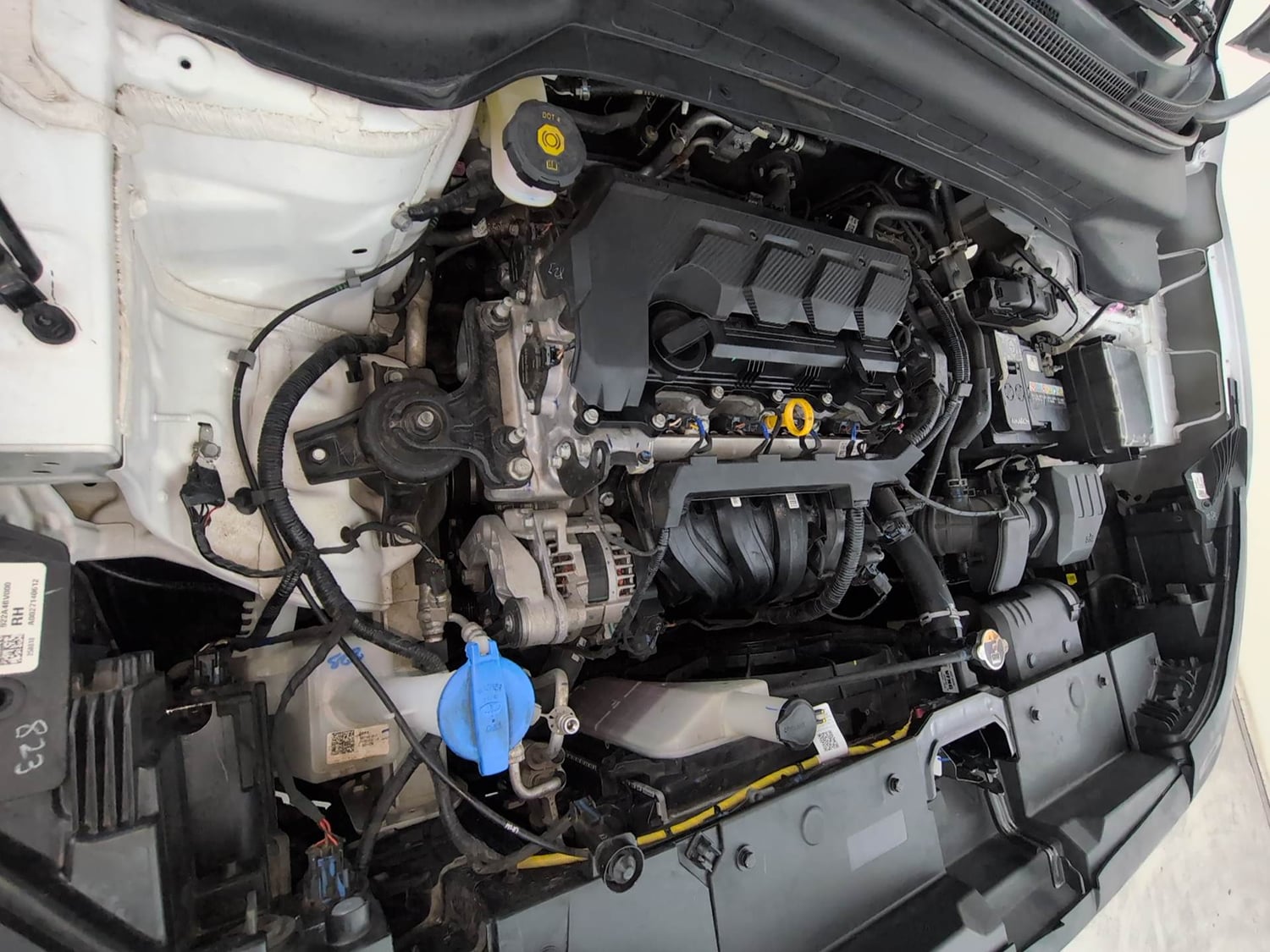 Used 2025 Hyundai Creta 1.5 MPi Petrol MT EX Petrol Manual engine ENGINE RIGHT SIDE VIEW