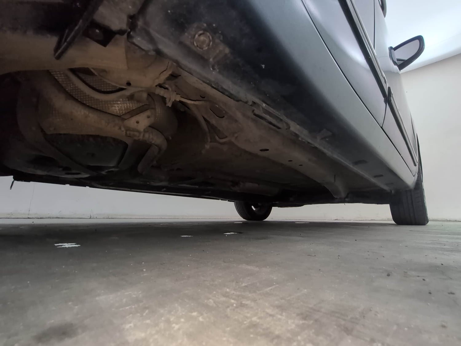 Used 2016 Maruti Suzuki Baleno Zeta 1.2 Petrol Manual extra REAR RIGHT UNDERBODY VIEW