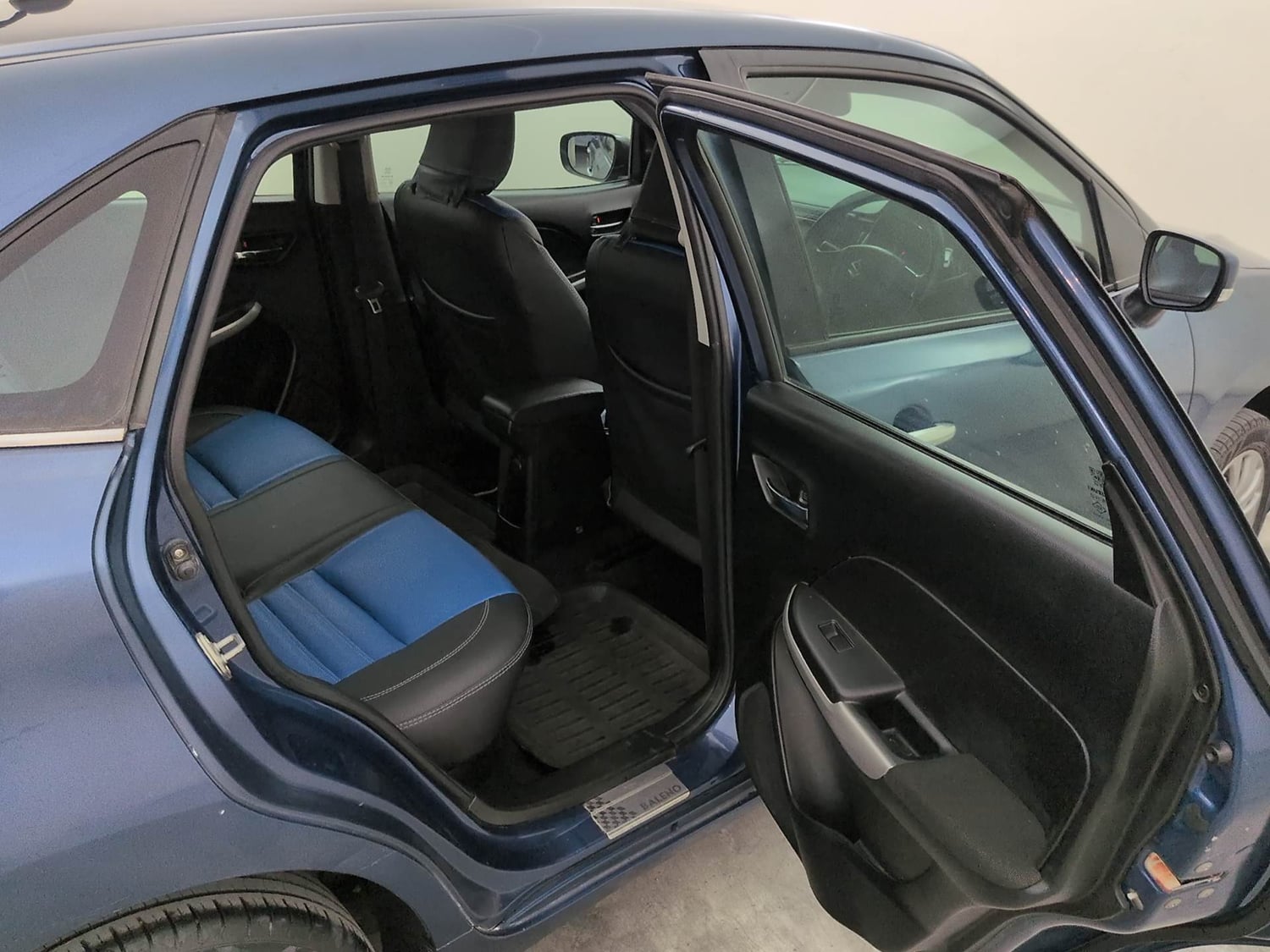 Used 2016 Maruti Suzuki Baleno Zeta 1.2 Petrol Manual interior RIGHT SIDE REAR DOOR CABIN VIEW