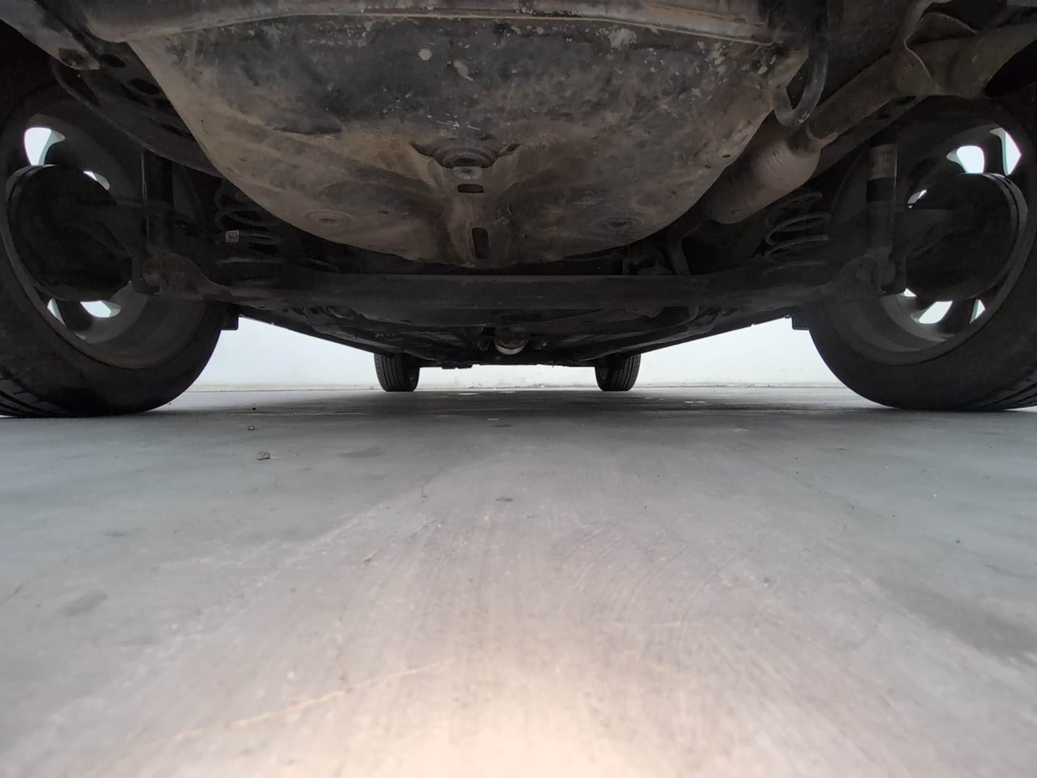 Used 2016 Maruti Suzuki Baleno Zeta 1.2 Petrol Manual extra REAR UNDERBODY VIEW (TAKEN FROM REAR)