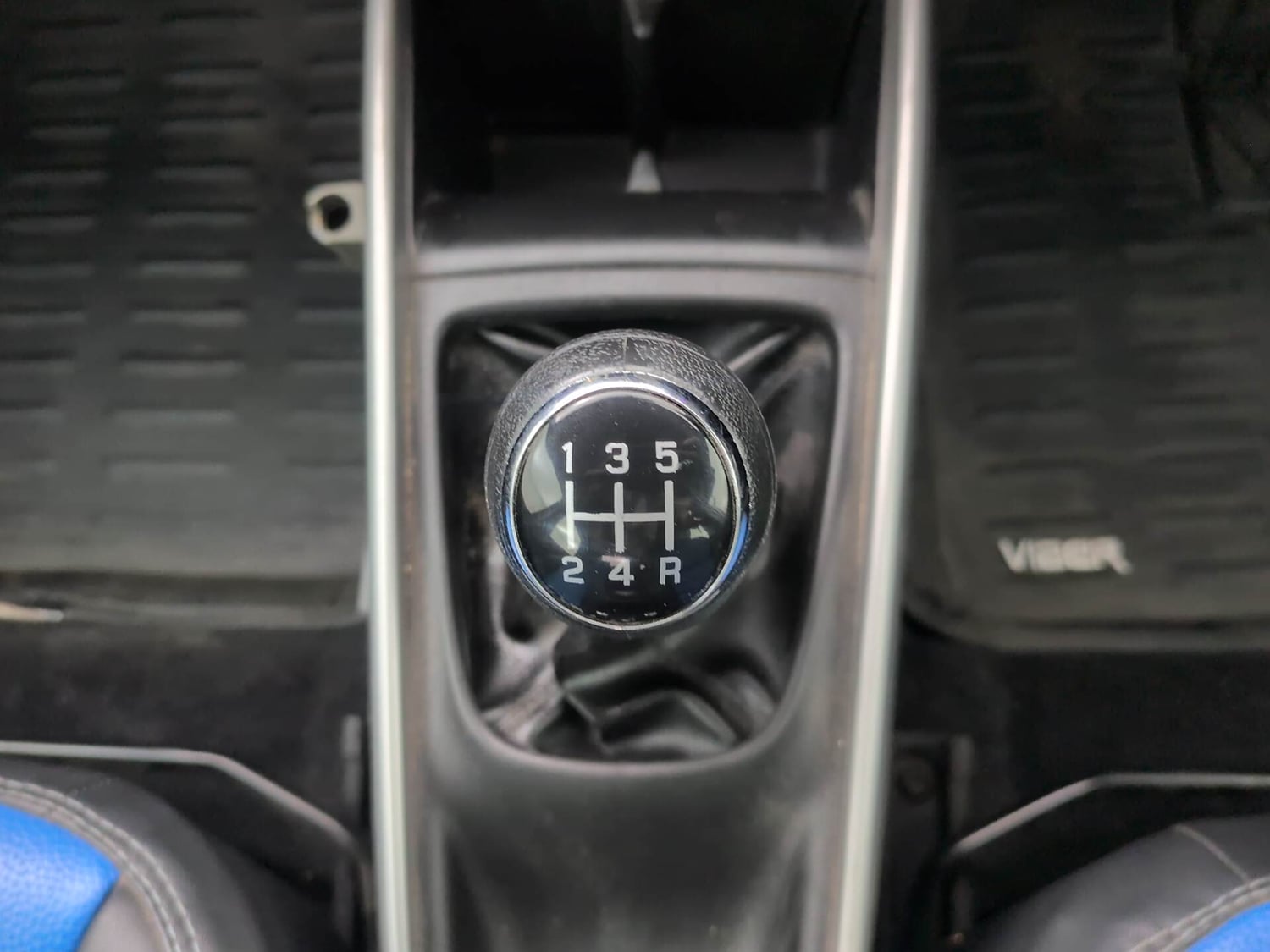 Used 2016 Maruti Suzuki Baleno Zeta 1.2 Petrol Manual interior GEAR  KNOB VIEW