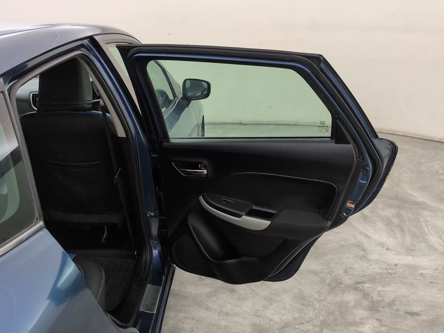 Used 2016 Maruti Suzuki Baleno Zeta 1.2 Petrol Manual interior RIGHT REAR DOOR OPEN VIEW