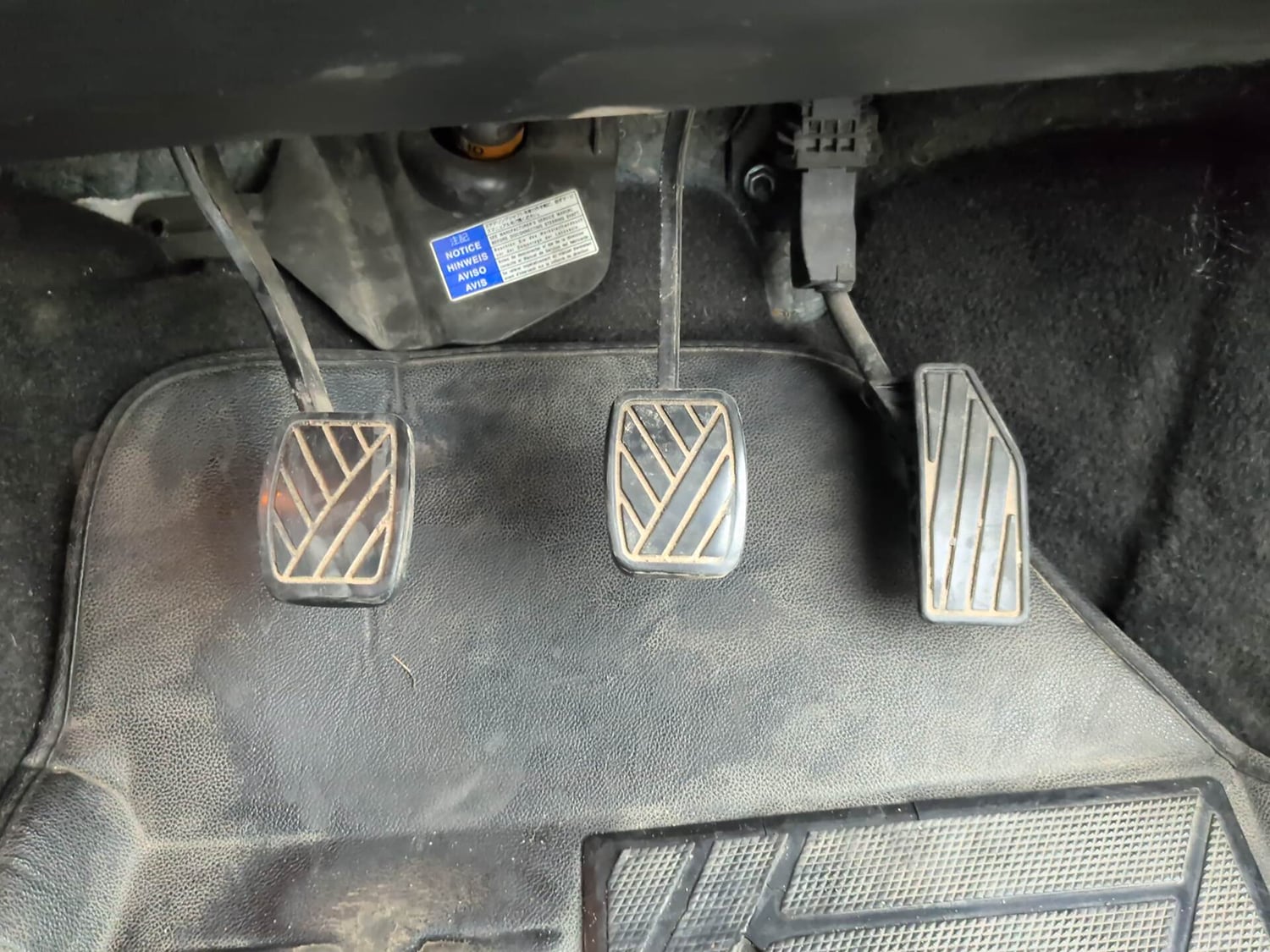 Used 2016 Maruti Suzuki Baleno Zeta 1.2 Petrol Manual interior PEDALS VIEW