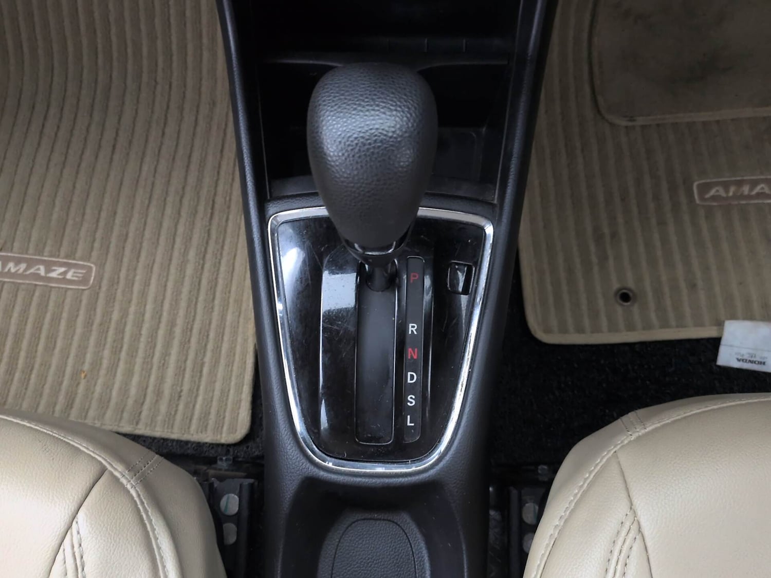 Used 2019 Honda Amaze 1.5 V CVT Diesel Diesel Automatic interior GEAR  KNOB VIEW