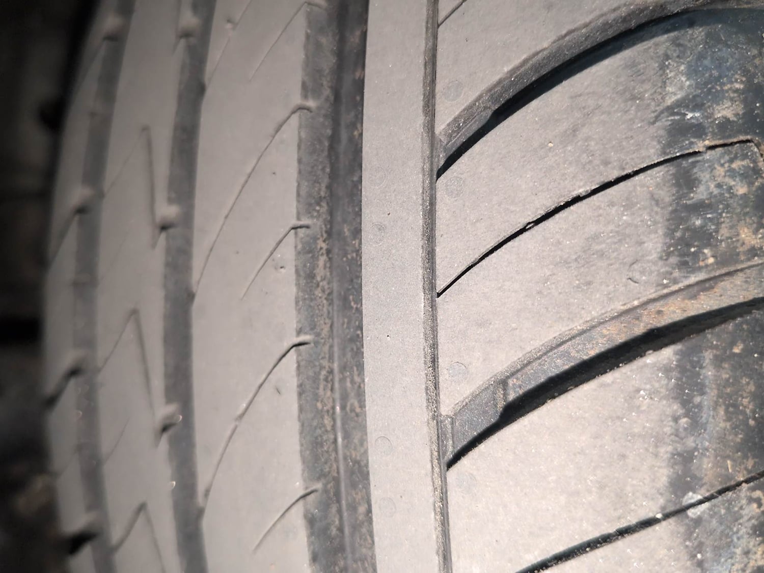 Used 2019 Honda Amaze 1.5 V CVT Diesel Diesel Automatic tyres LEFT FRONT TYRE TREAD VIEW