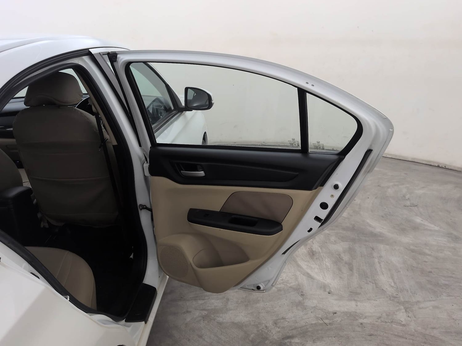 Used 2019 Honda Amaze 1.5 V CVT Diesel Diesel Automatic interior RIGHT REAR DOOR OPEN VIEW