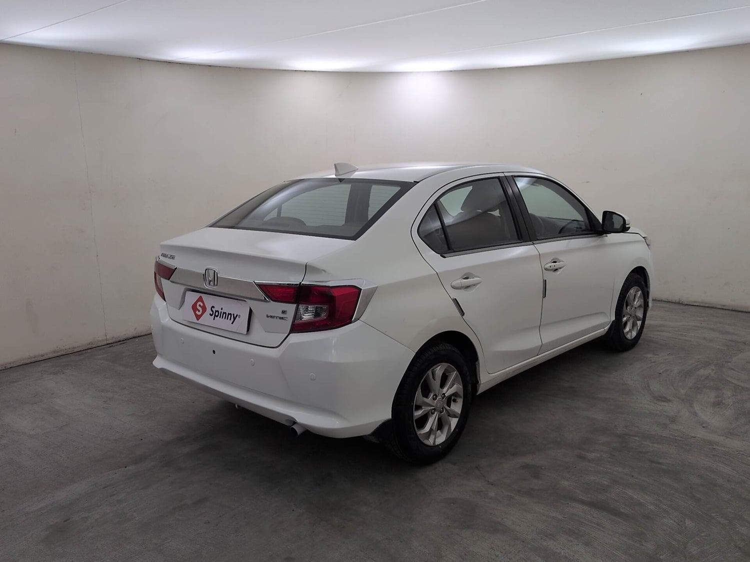 Used 2019 Honda Amaze 1.5 V CVT Diesel Diesel Automatic exterior RIGHT REAR CORNER VIEW