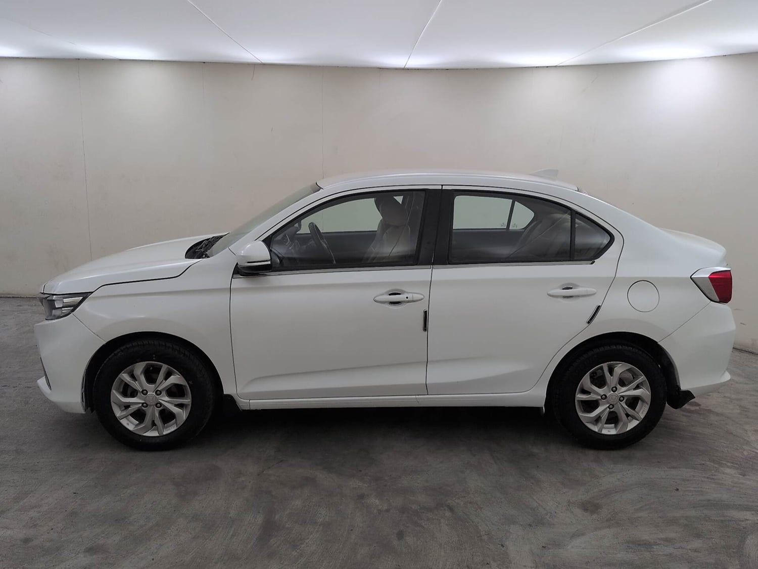 Used 2019 Honda Amaze 1.5 V CVT Diesel Diesel Automatic exterior LEFT SIDE VIEW
