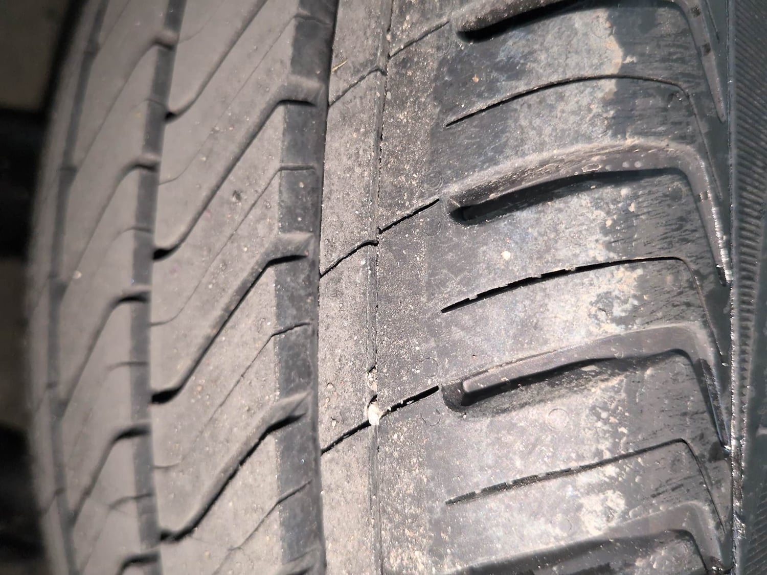 Used 2019 Honda Amaze 1.5 V CVT Diesel Diesel Automatic tyres LEFT REAR TYRE TREAD VIEW