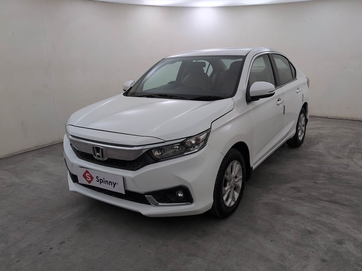Used 2019 Honda Amaze 1.5 V CVT Diesel Diesel Automatic exterior LEFT FRONT CORNER VIEW