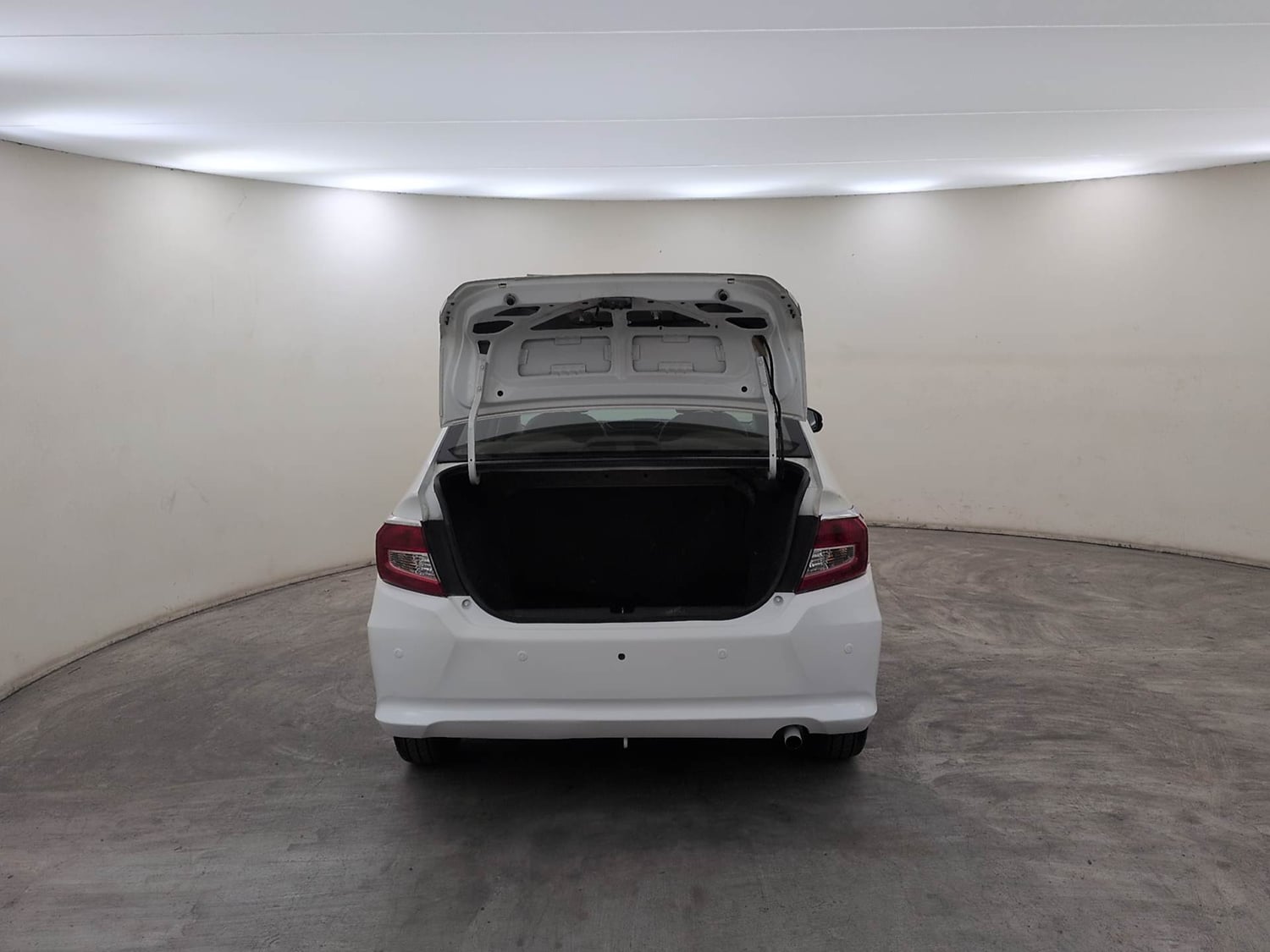Used 2019 Honda Amaze 1.5 V CVT Diesel Diesel Automatic interior DICKY DOOR OPEN VIEW