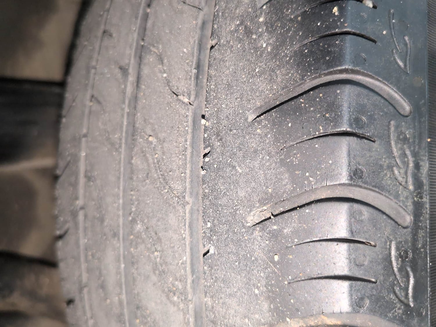 Used 2023 Honda Amaze VX MT 1.2 Petrol Petrol Manual tyres LEFT REAR TYRE TREAD VIEW