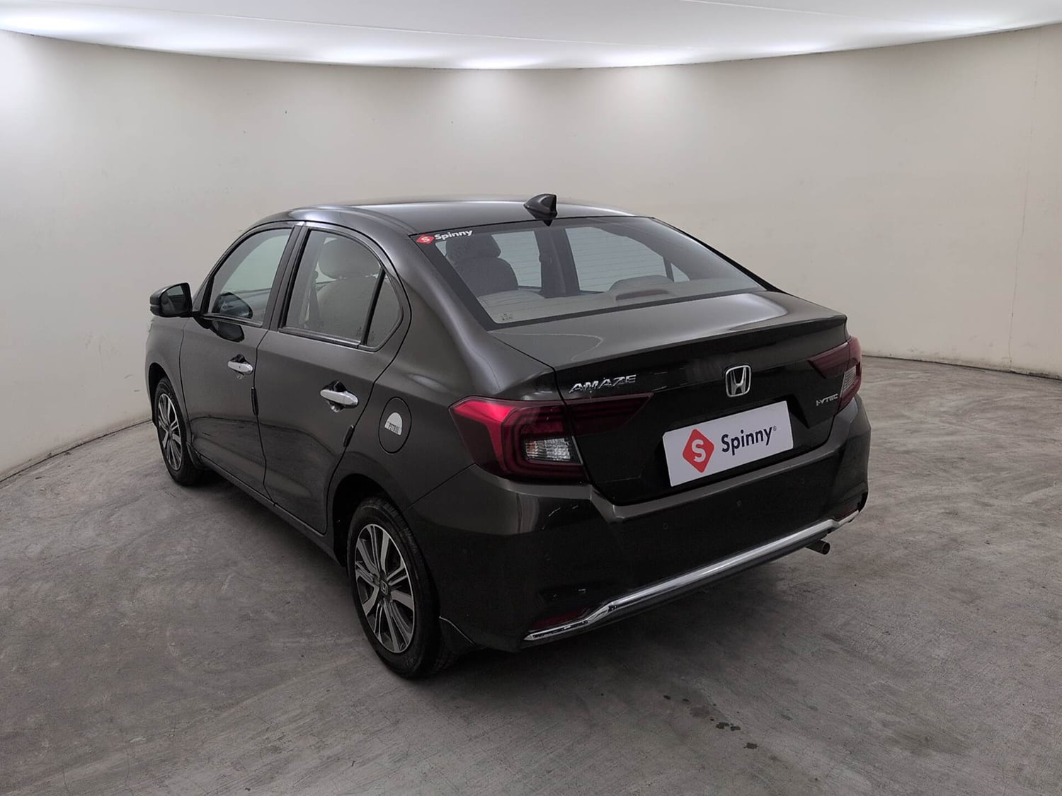 Used 2023 Honda Amaze VX MT 1.2 Petrol Petrol Manual exterior LEFT REAR CORNER VIEW