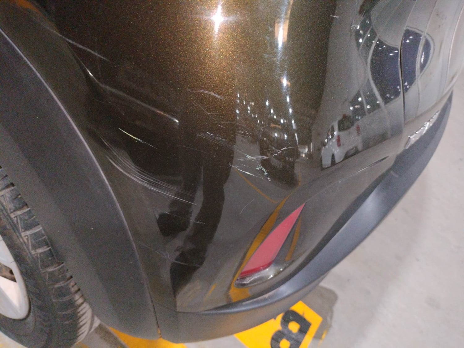 Used 2023 Renault Kwid RXT 1.0 Petrol Manual dents MINOR SCRATCH