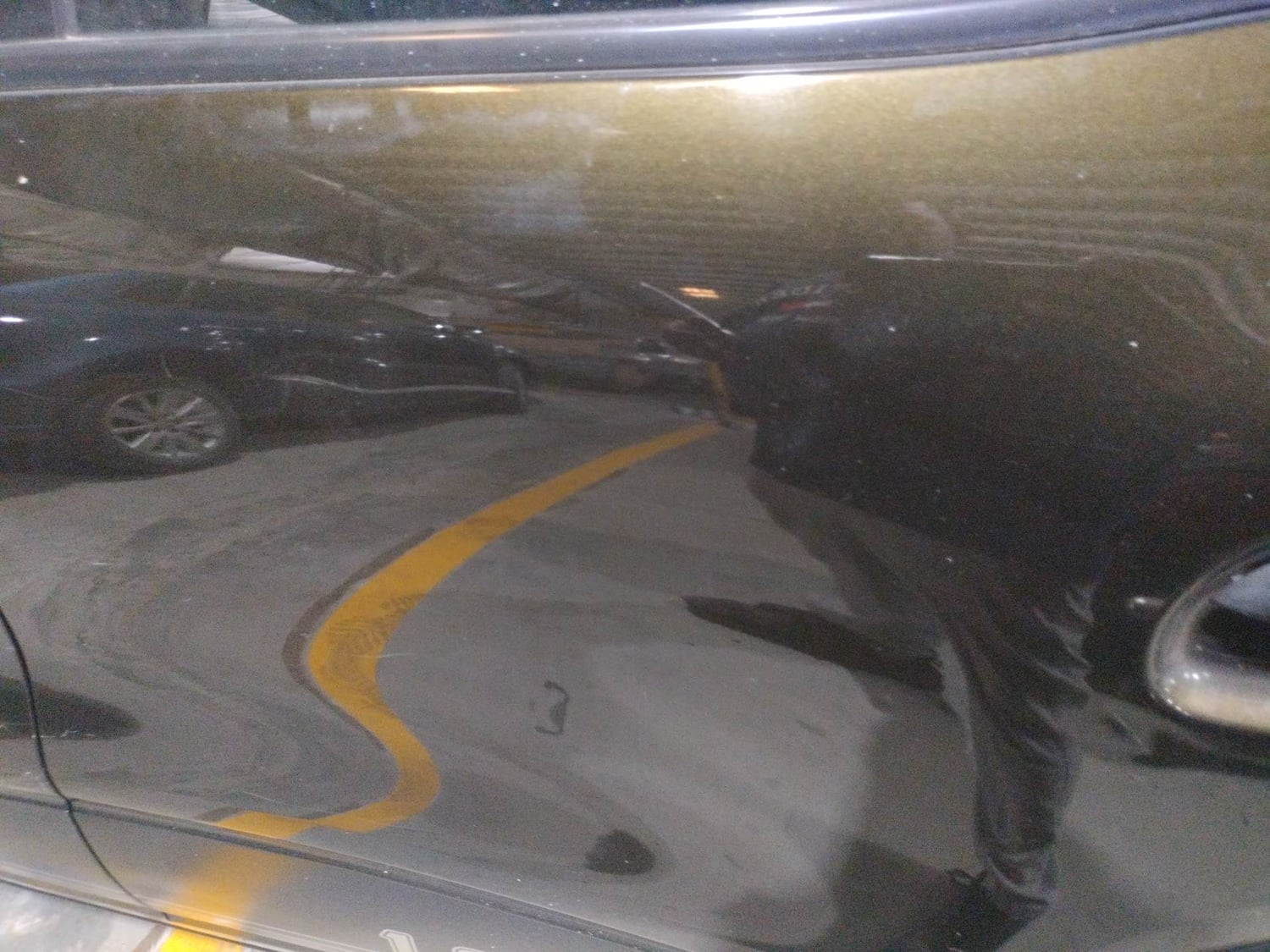 Used 2023 Renault Kwid RXT 1.0 Petrol Manual dents MINOR DENT