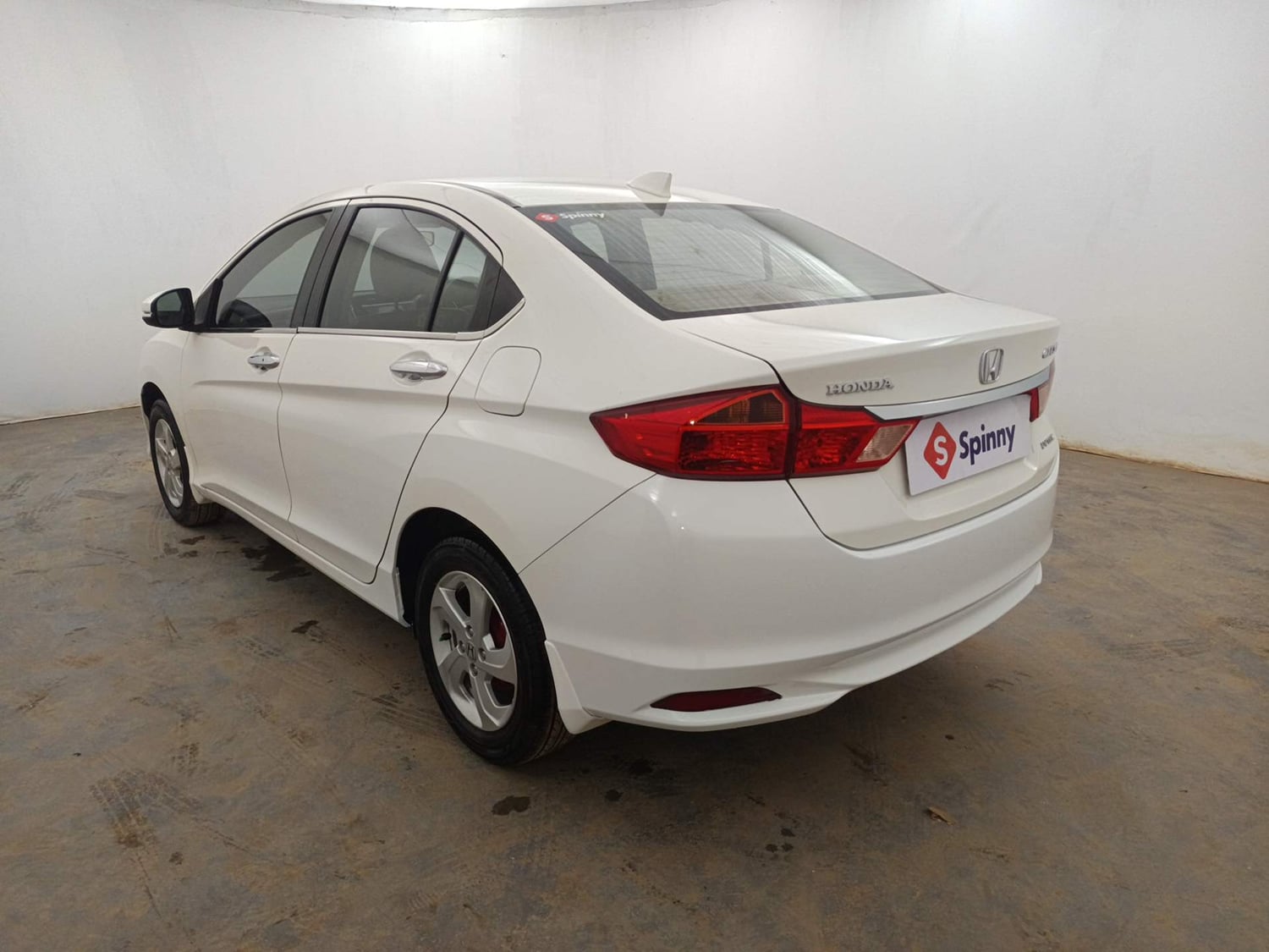 Used 2017 Honda City VX Petrol Manual exterior LEFT REAR CORNER VIEW