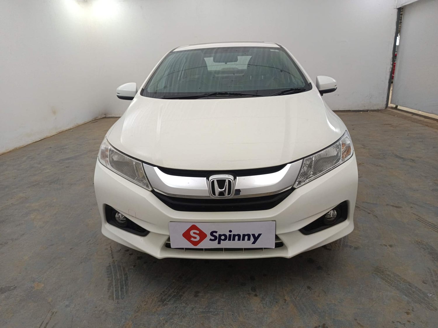 Used 2017 Honda City VX Petrol Manual exterior FRONT VIEW