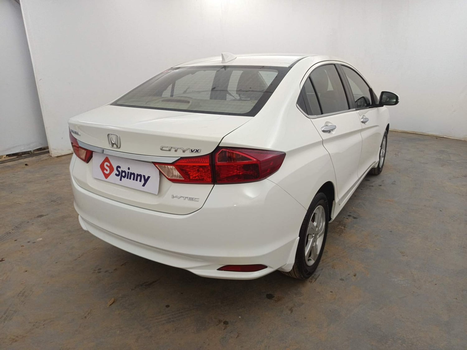 Used 2017 Honda City VX Petrol Manual exterior RIGHT REAR CORNER VIEW