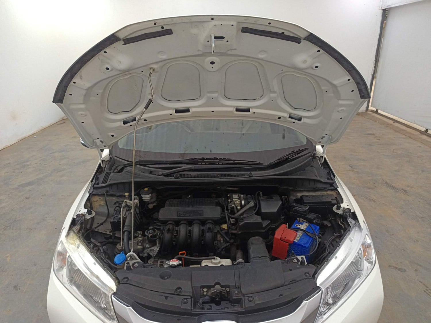 Used 2017 Honda City VX Petrol Manual engine ENGINE & BONNET OPEN FRONT VIEW