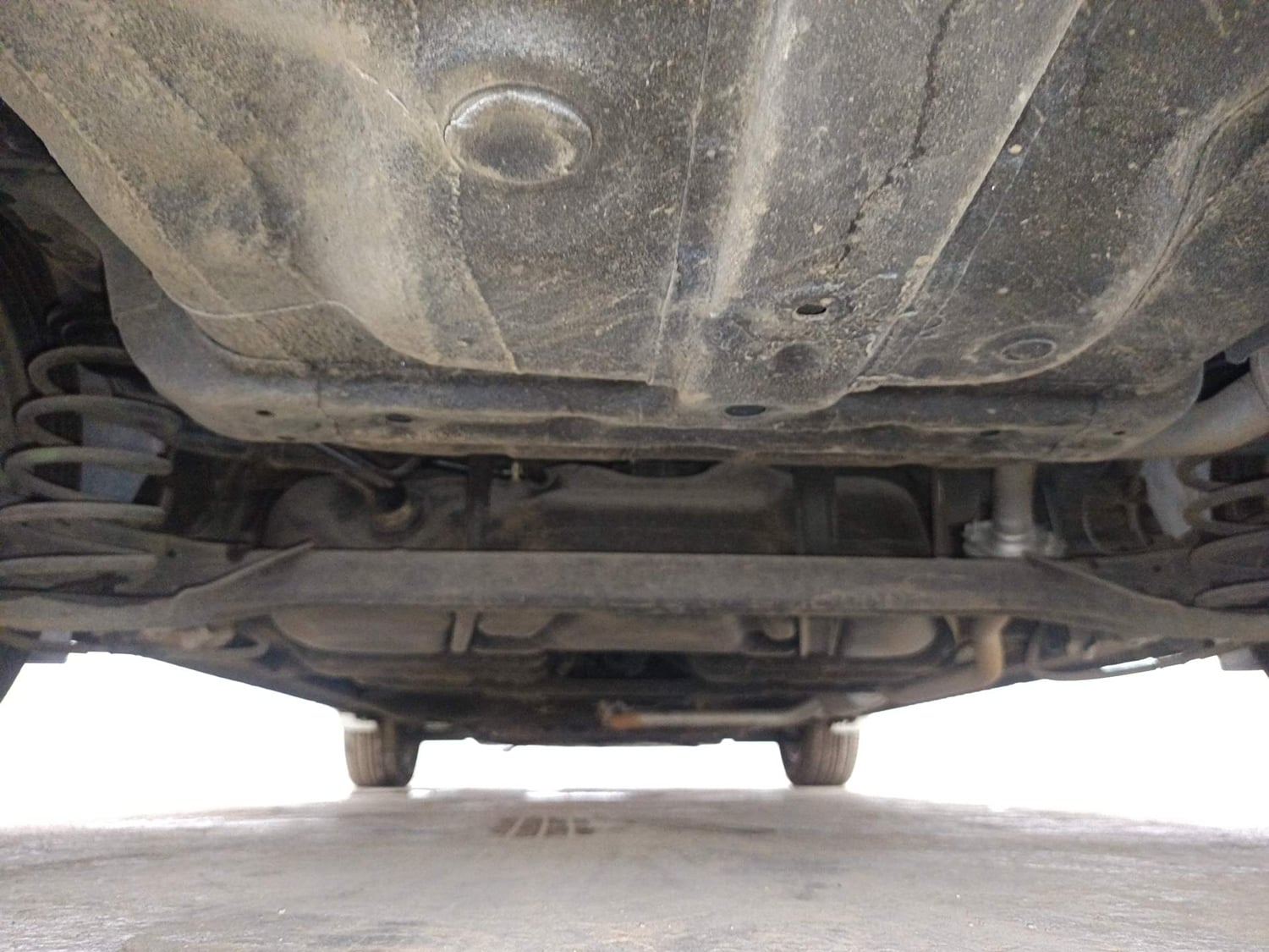Used 2017 Honda City VX Petrol Manual extra REAR UNDERBODY VIEW (TAKEN FROM REAR)