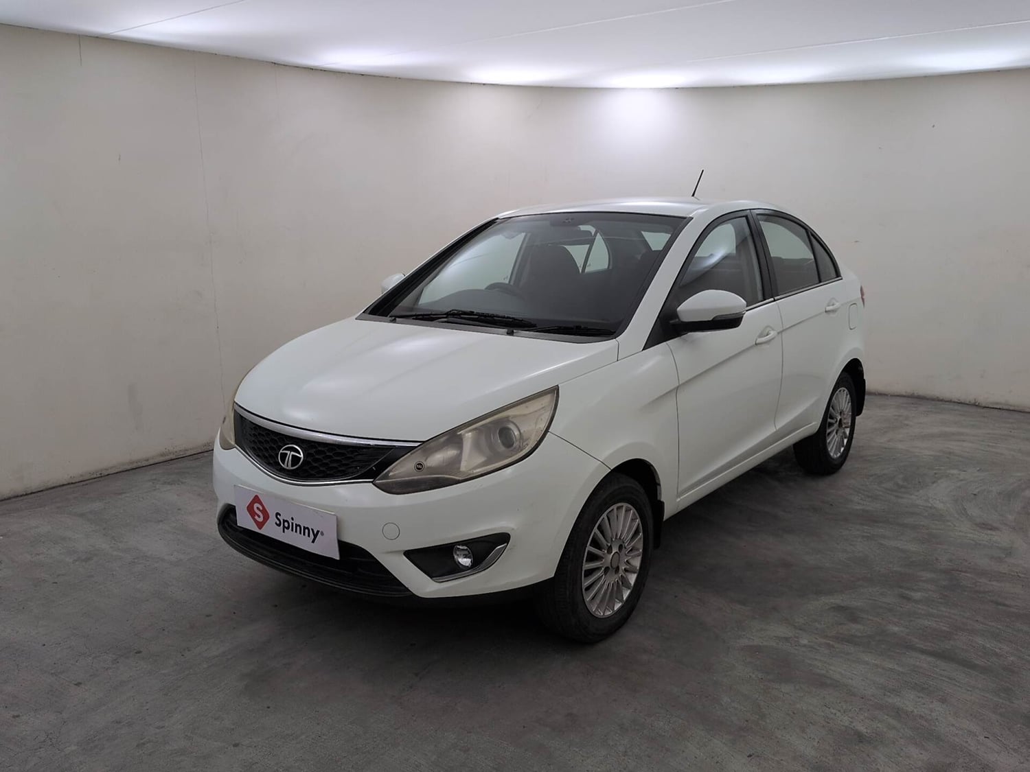 Used 2017 Tata Zest XMA Diesel Diesel Automatic exterior LEFT FRONT CORNER VIEW