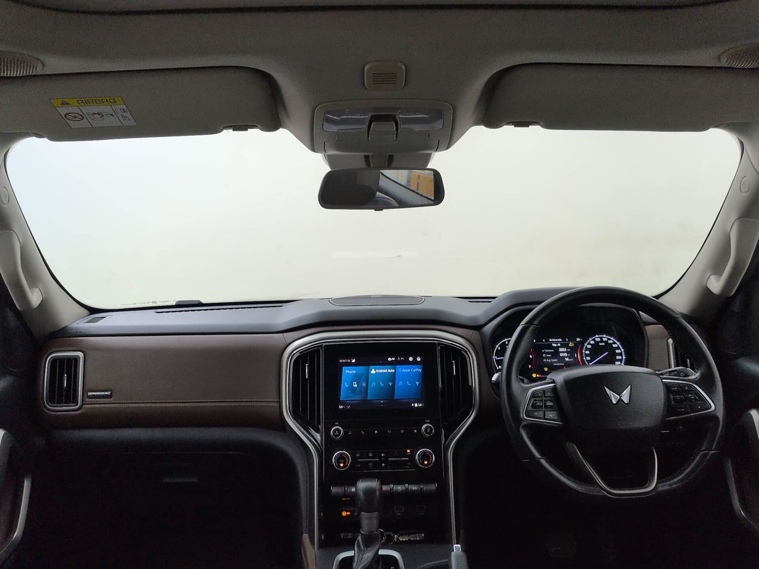 Used 2023 Mahindra Scorpio N Z8 L Petrol AT 7 STR Petrol Automatic interior DASHBOARD VIEW
