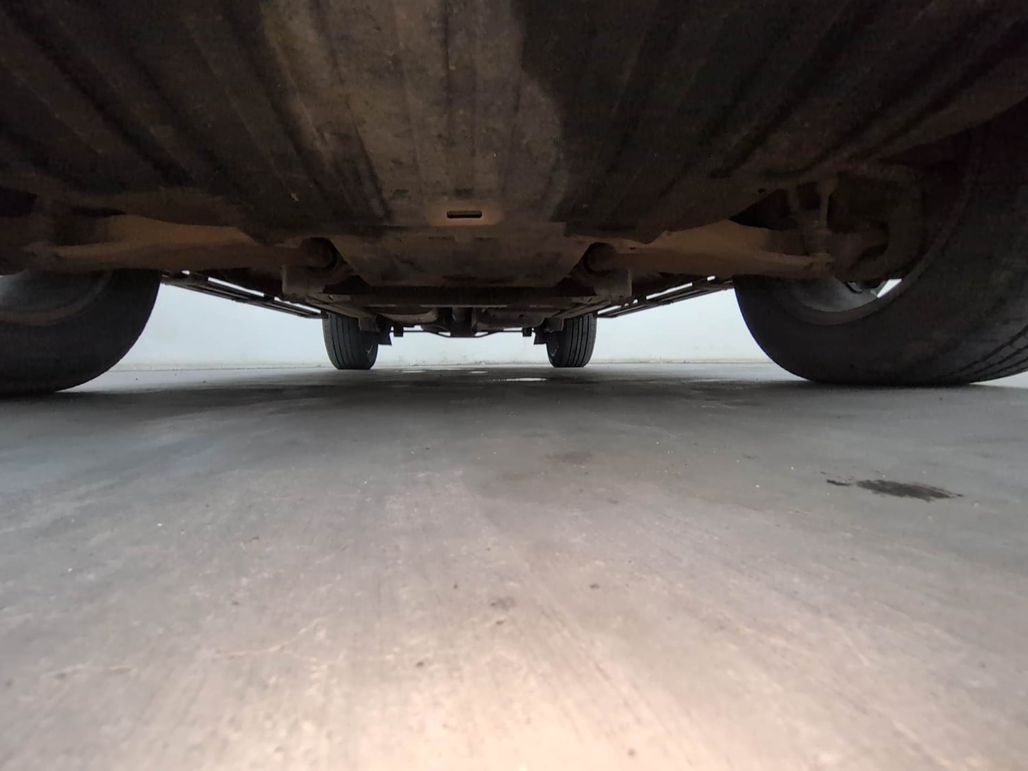 Used 2023 Mahindra Scorpio N Z8 L Petrol AT 7 STR Petrol Automatic extra FRONT LEFT UNDERBODY VIEW