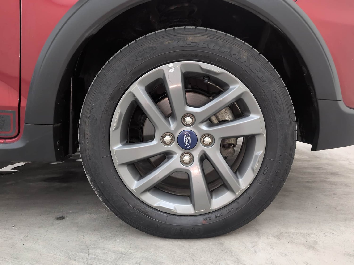 Used 2020 Ford Freestyle Titanium 1.2 Ti-VCT Petrol Manual tyres RIGHT FRONT TYRE RIM VIEW