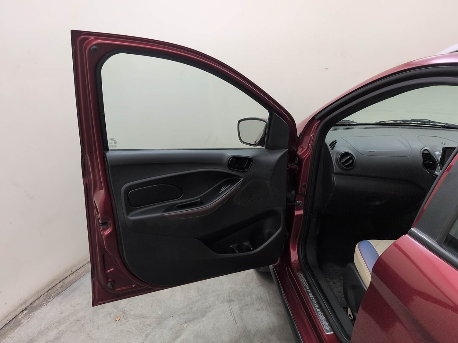 Used 2020 Ford Freestyle Titanium 1.2 Ti-VCT Petrol Manual interior LEFT FRONT DOOR OPEN VIEW