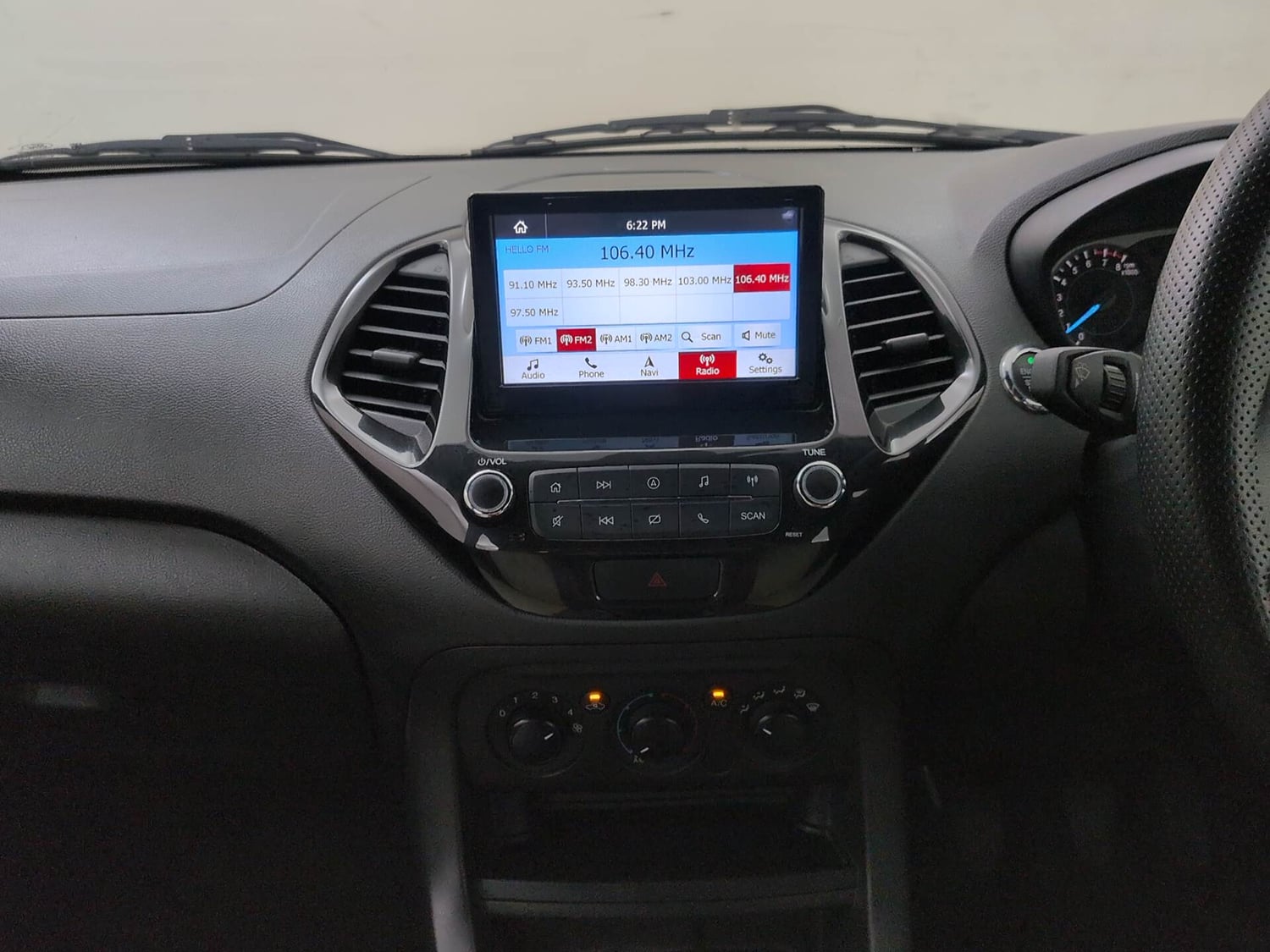 Used 2020 Ford Freestyle Titanium 1.2 Ti-VCT Petrol Manual interior MUSIC SYSTEM & AC CONTROL VIEW